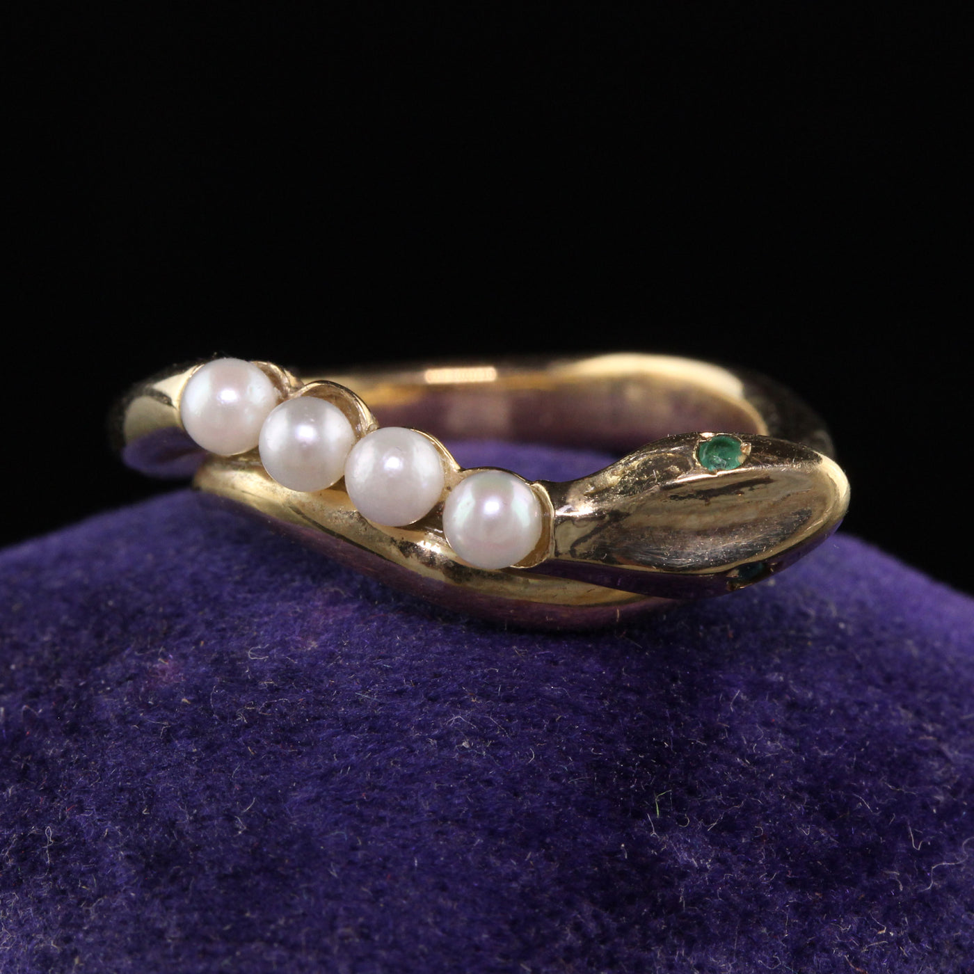 Retro Estate 14K Yellow Gold Pearl and Emerald Snake Ring