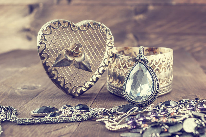 What Different Diamond Cuts Can Tell You About Antique Jewelry