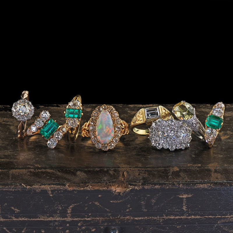 Why is antique jewelry so popular today?