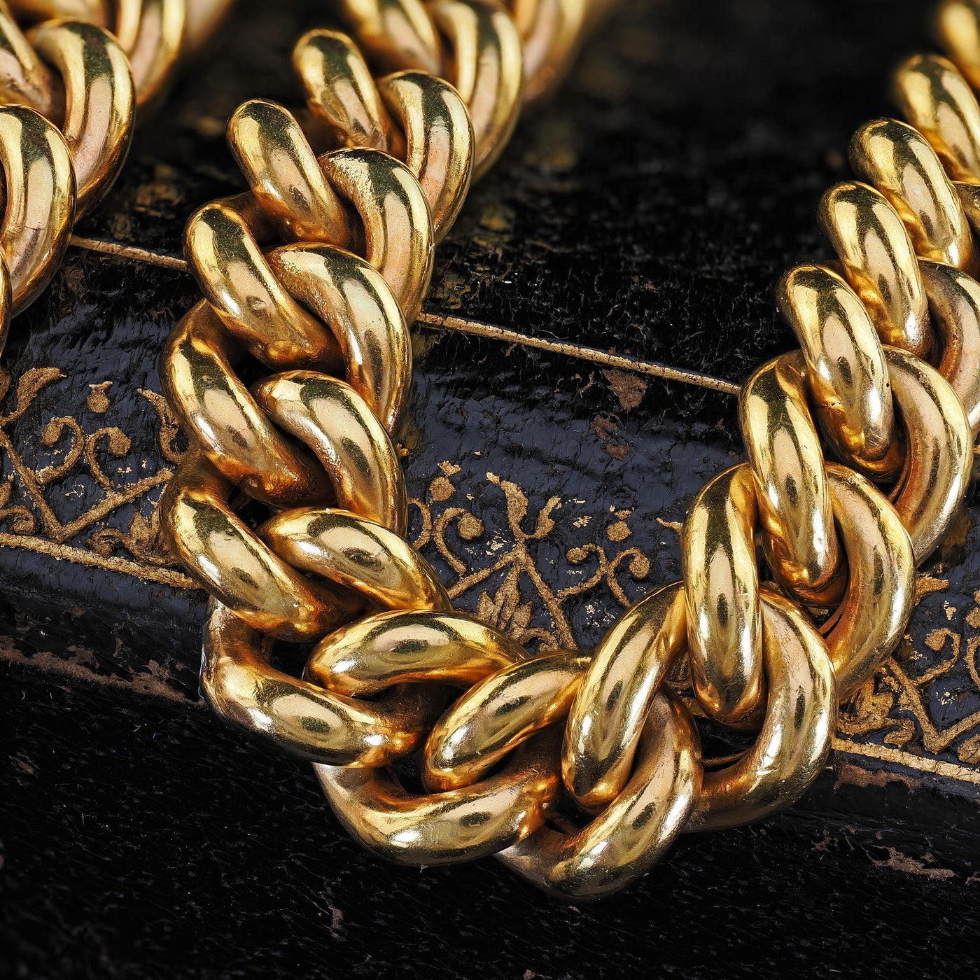 Antique Victorian 8K Yellow Gold Hollow Curb Link Chain Bracelet - 7.5 inches