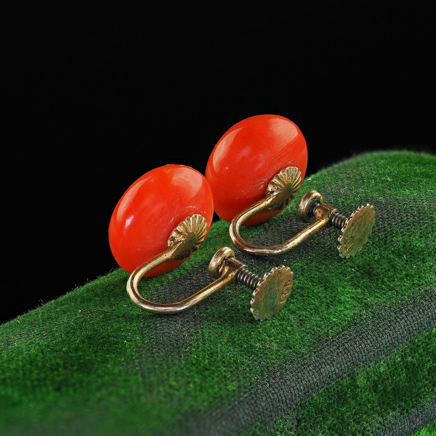 Antique Victorian 9K Yellow Gold Natural Red Coral Screw Back Earrings