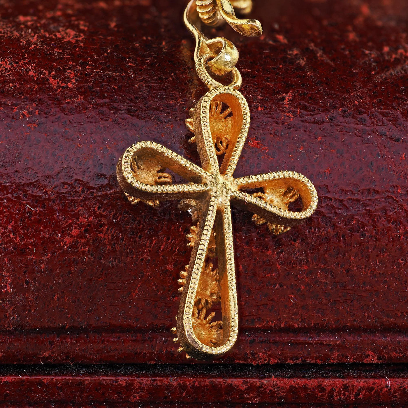 Antique Victorian 14K Yellow Gold Old Cut Diamond Cross Pendant Necklace