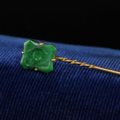 Vintage Mid Century 18K Yellow Gold Carved Jade Floral Stick Pin