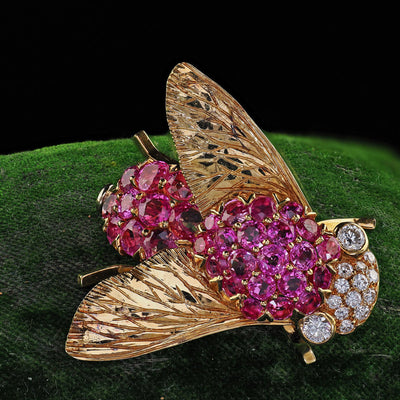 Vintage Estate 18K Yellow Gold Burmese Sapphire and Diamond Bumble Bee Pin