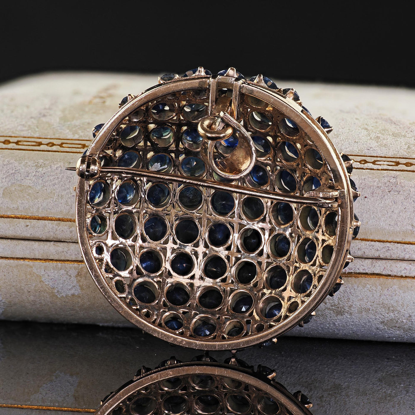 Vintage Estate 10K Yellow Gold Natural Sapphire Domed Pin and Pendant