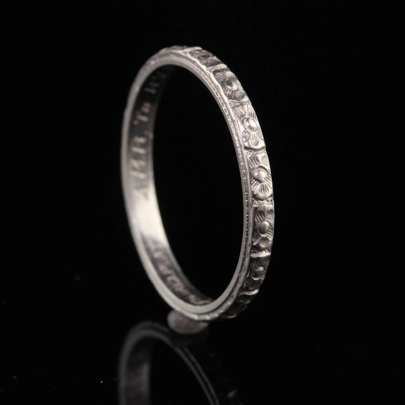 Antique Art Deco Platinum Classic Flower Engraved Wedding Band