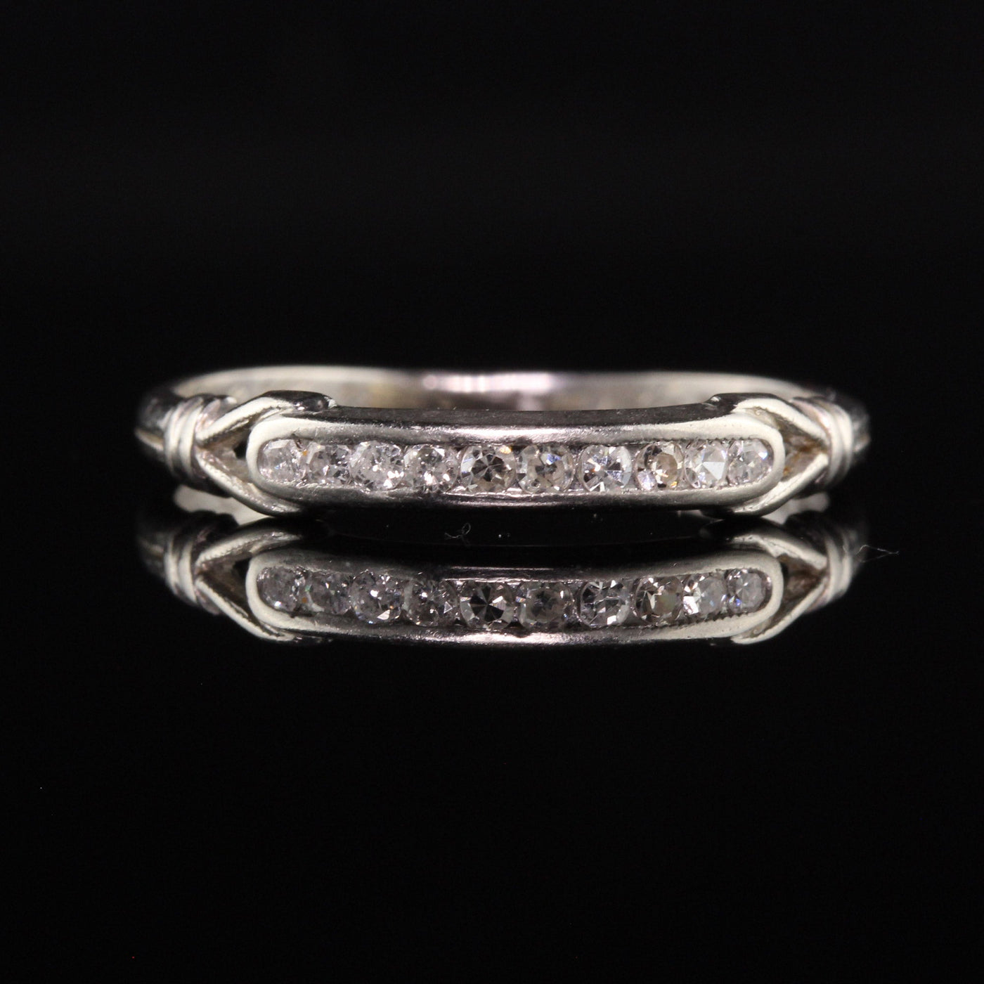 Antique Art Deco Platinum Single Cut Diamond Engraved Wedding Band