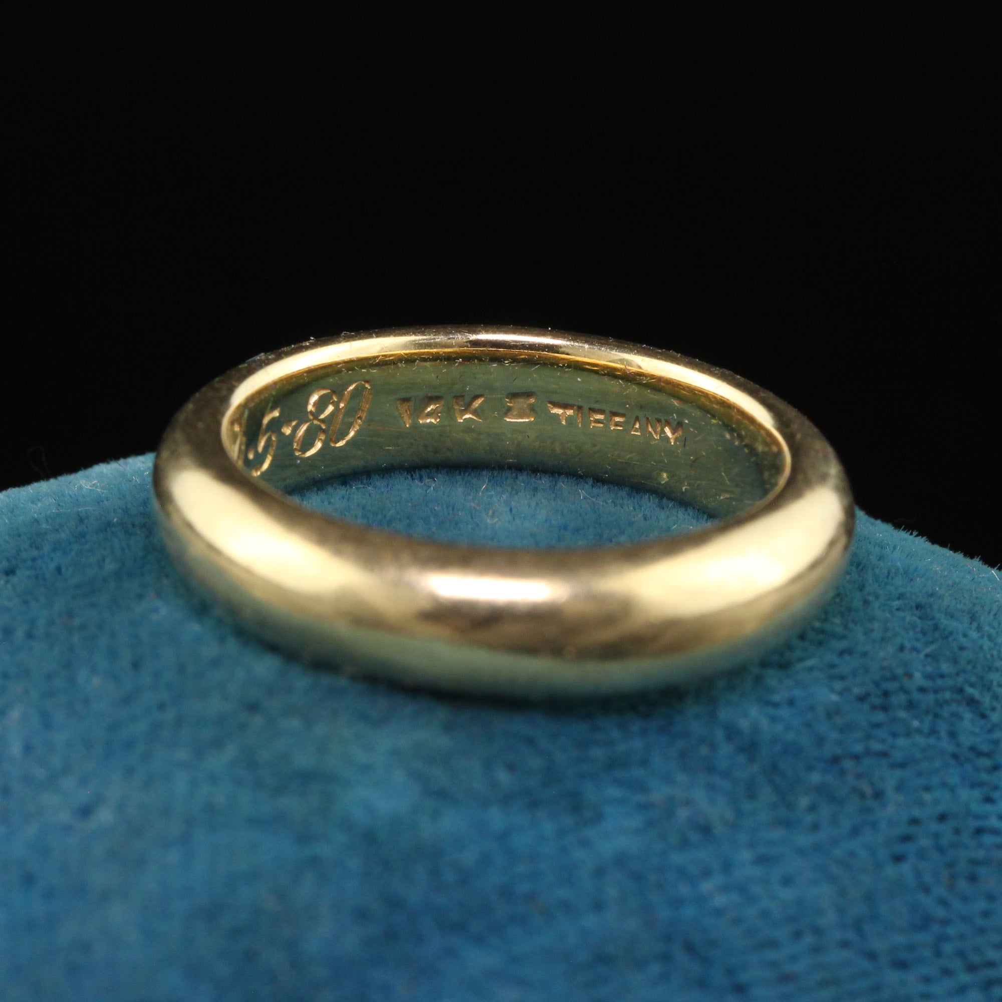 Vintage Tiffany and Co 14K Yellow Gold Classic Wedding Band Size