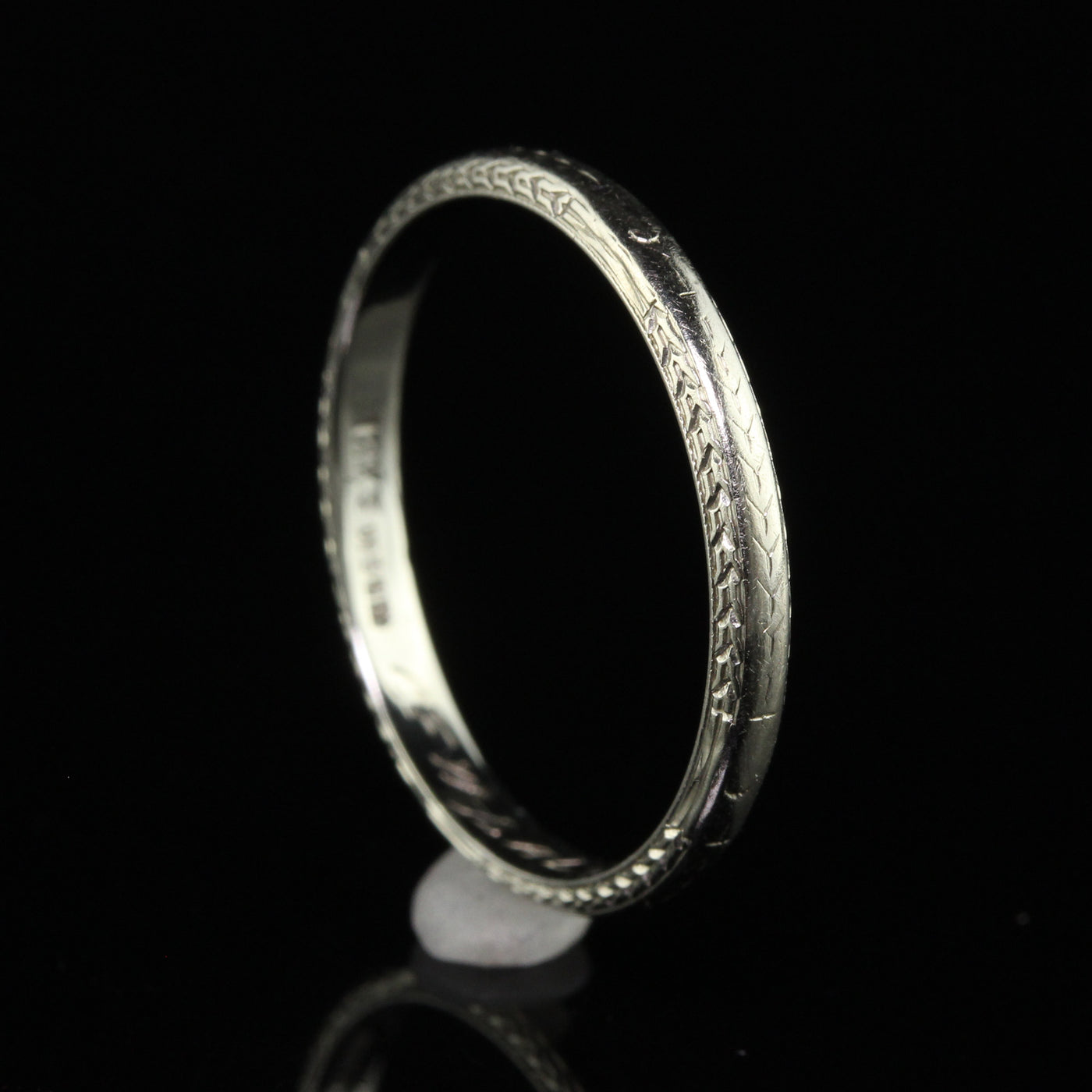 Antique Art Deco Wood and Sons 18K White Gold Engraved Wedding Band - Size 8