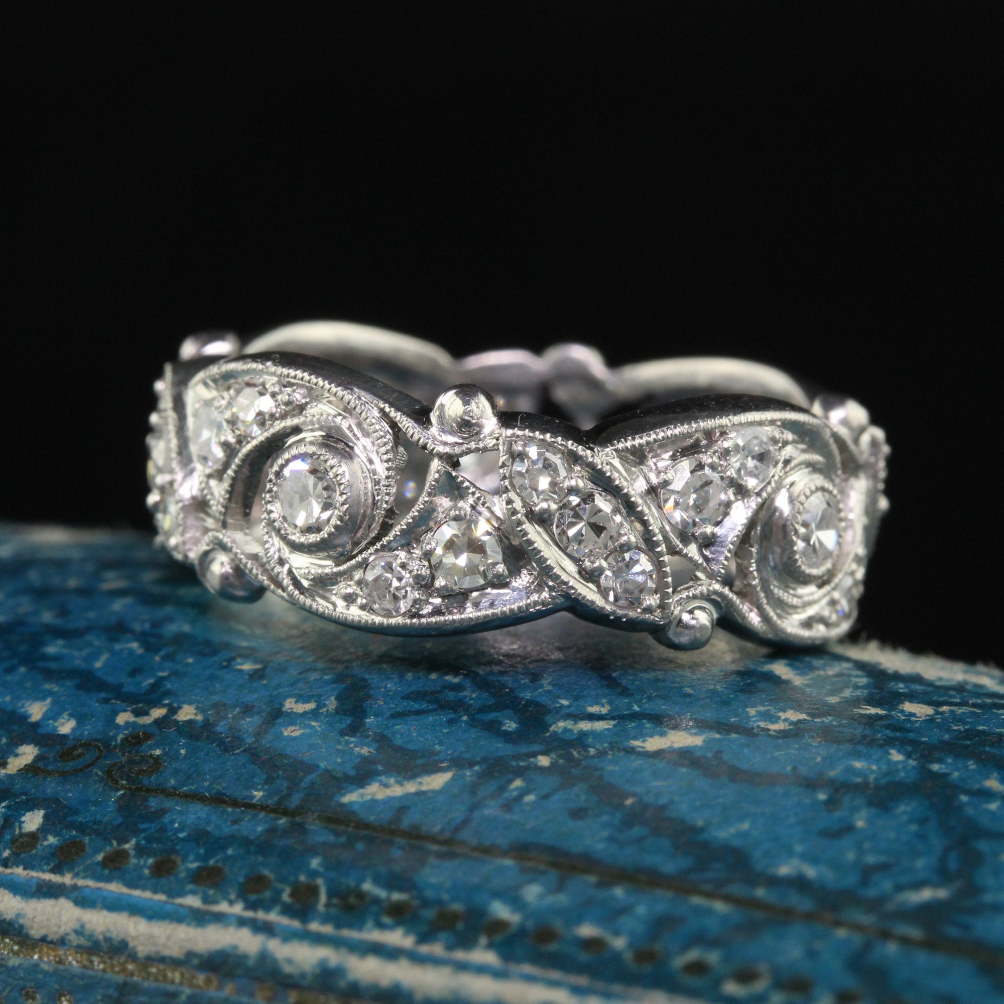 Antique Art Deco Platinum Old Cut Diamond Floral Eternity Wedding Band Antique Art Deco Platinum Old Cut Diamond Floral Eternity Wedding Band