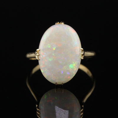 Antique Art Deco 18K Yellow Gold Natural Cabochon Opal Filigree Ring