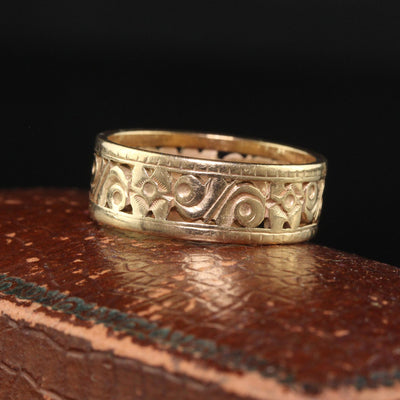 Antique Art Deco 14K Yellow Gold Floral Engraved Wide Wedding Band - Size 6