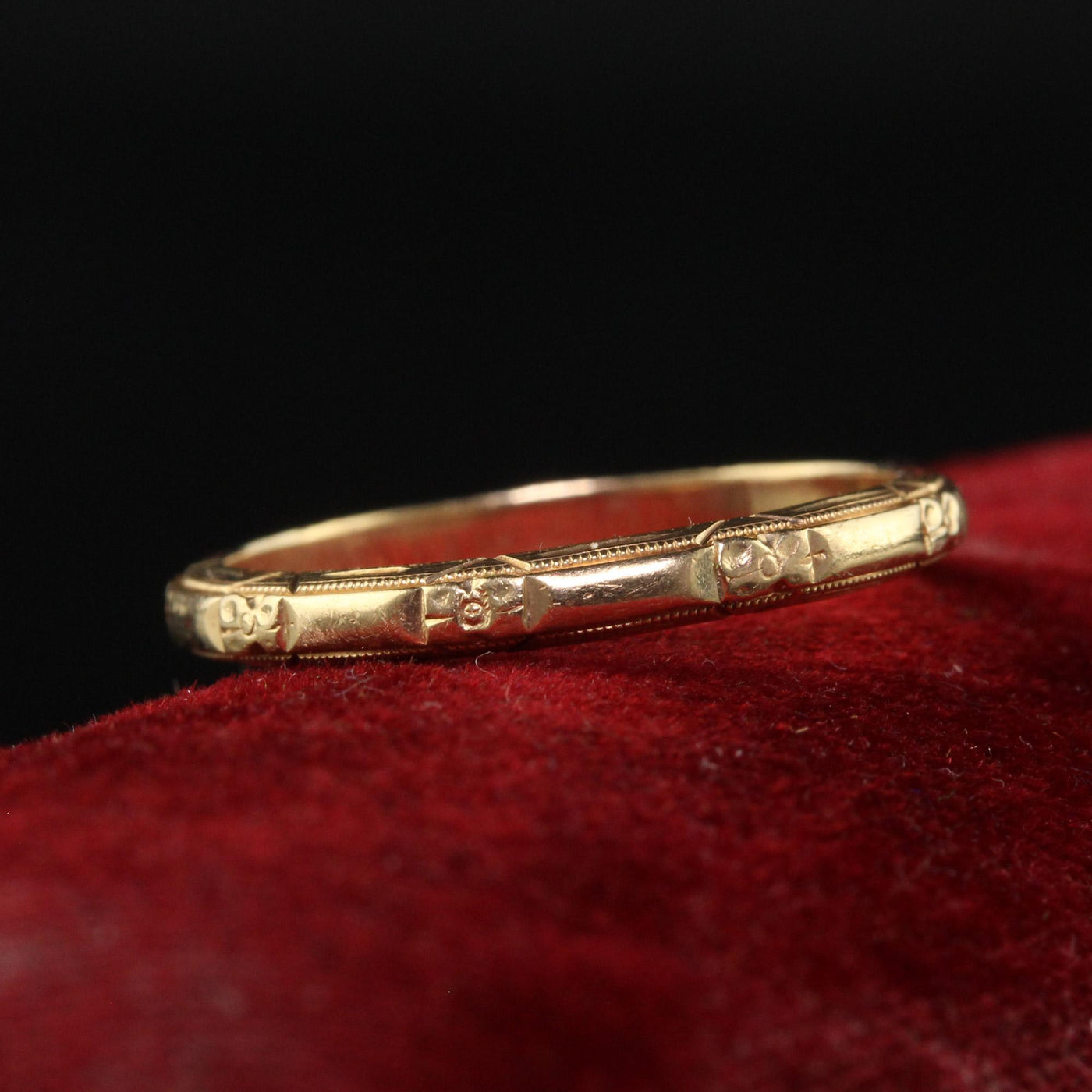 Antique Art Deco 14K Yellow Gold Blossom Engraved Wedding Band - Size 5 1/2