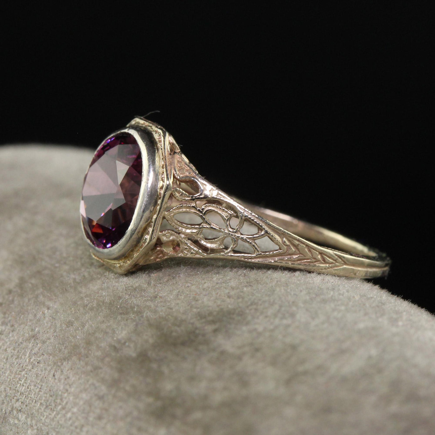 Antique Art Deco 14K White Gold Rhodolite Garnet Filigree Engagement Ring