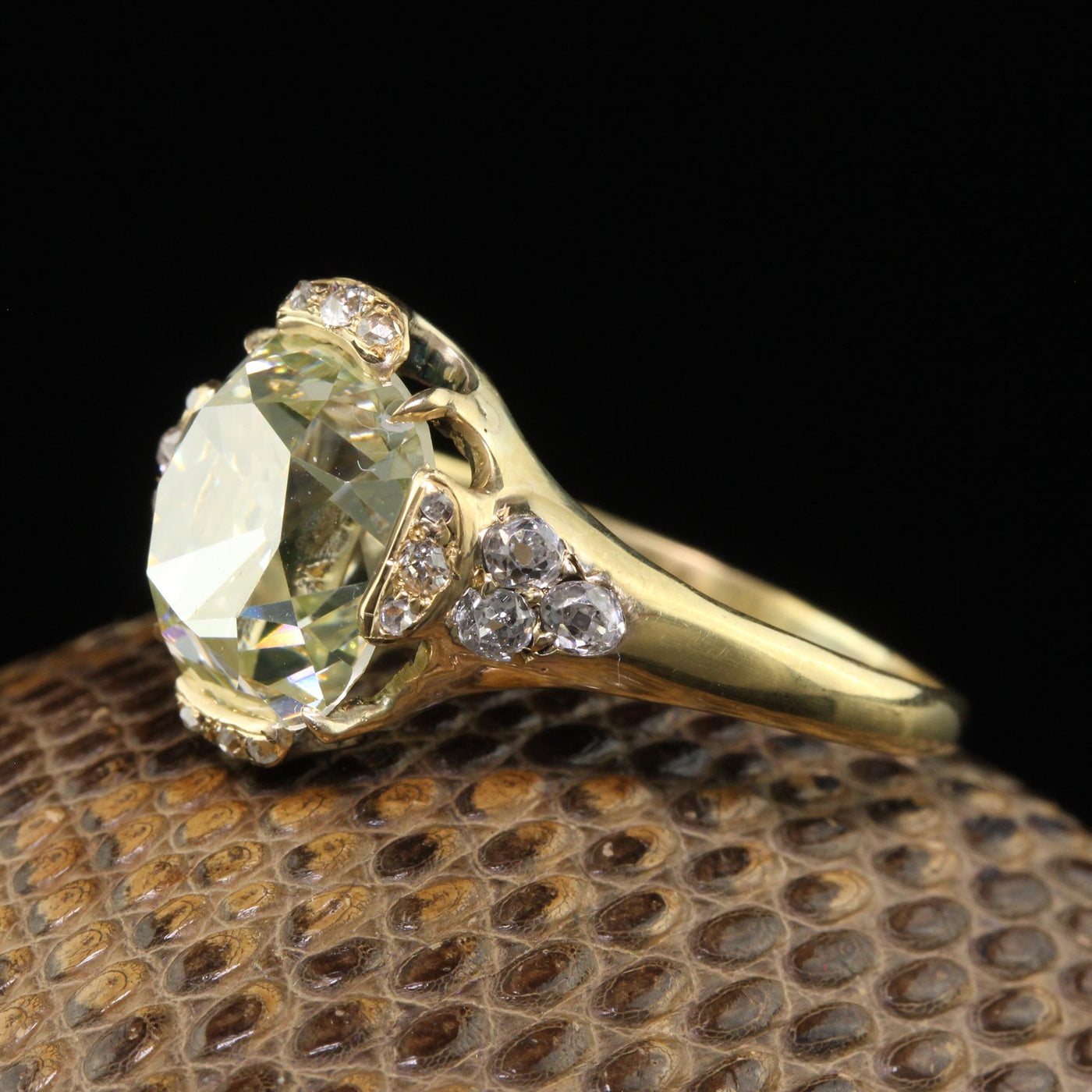 Antique Victorian 18K Yellow Gold Old Mine Diamond Engagement Ring - GIA