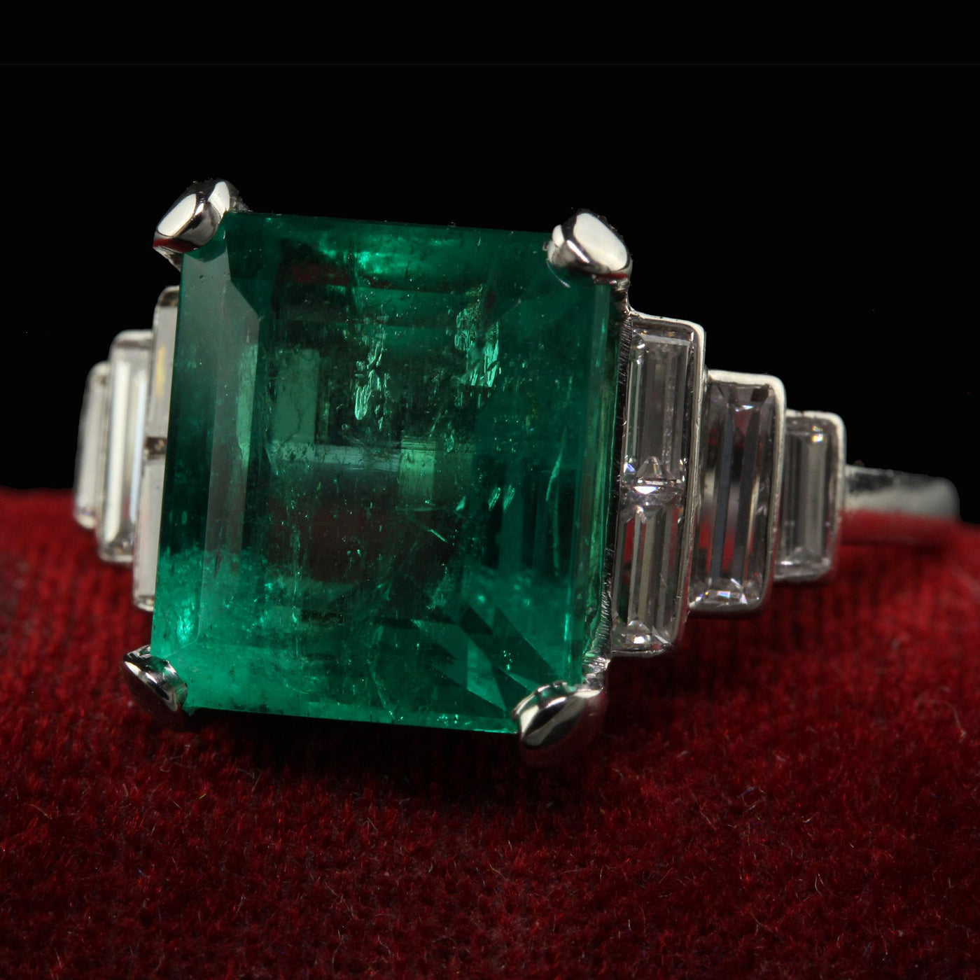 Antique Art Deco Colombian Natural Emerald and Baguette Diamond Ring - GIA