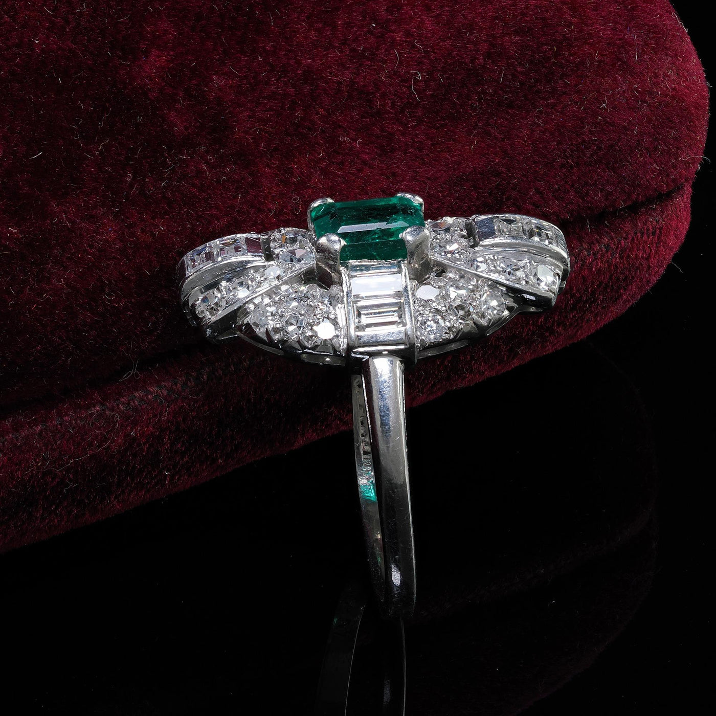 Antique Art Deco Platinum Colombian Emerald and Diamond Cocktail Ring