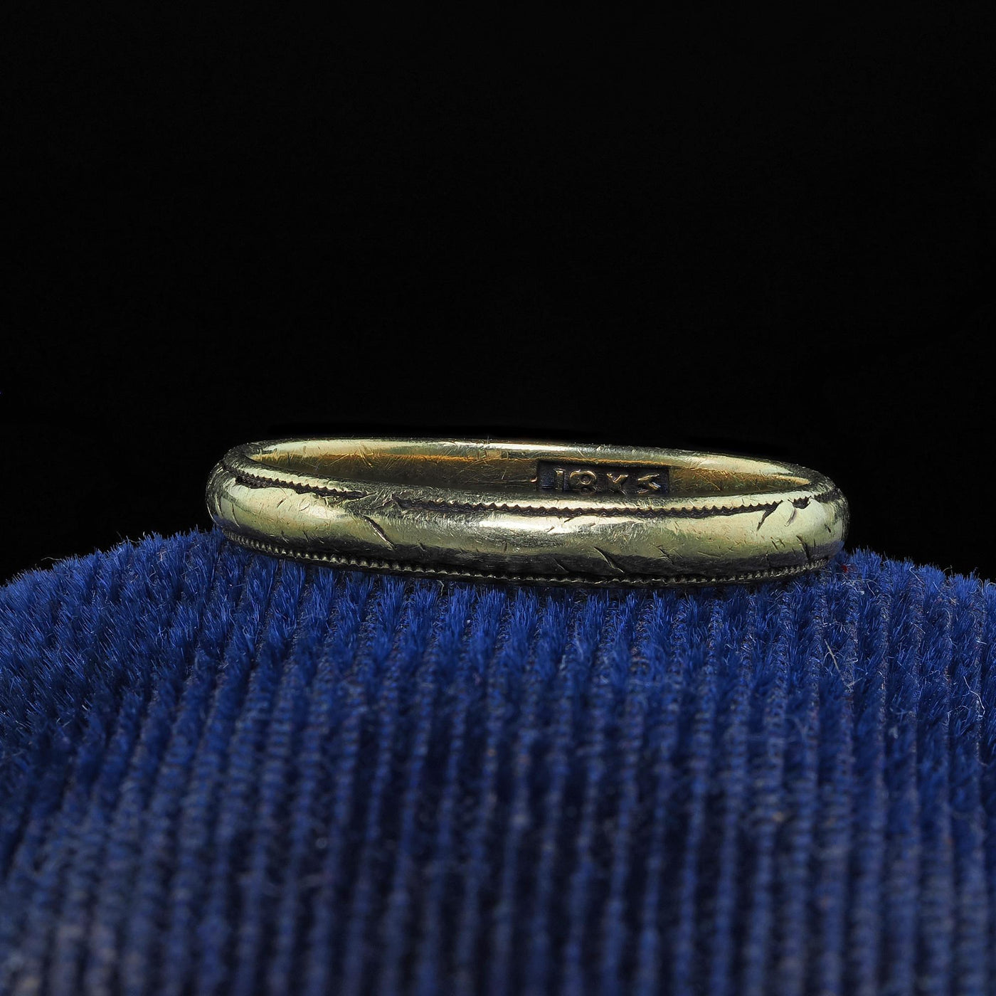 Antique Art Deo 18K Yellow Gold Engraved Wedding Band - Size 6