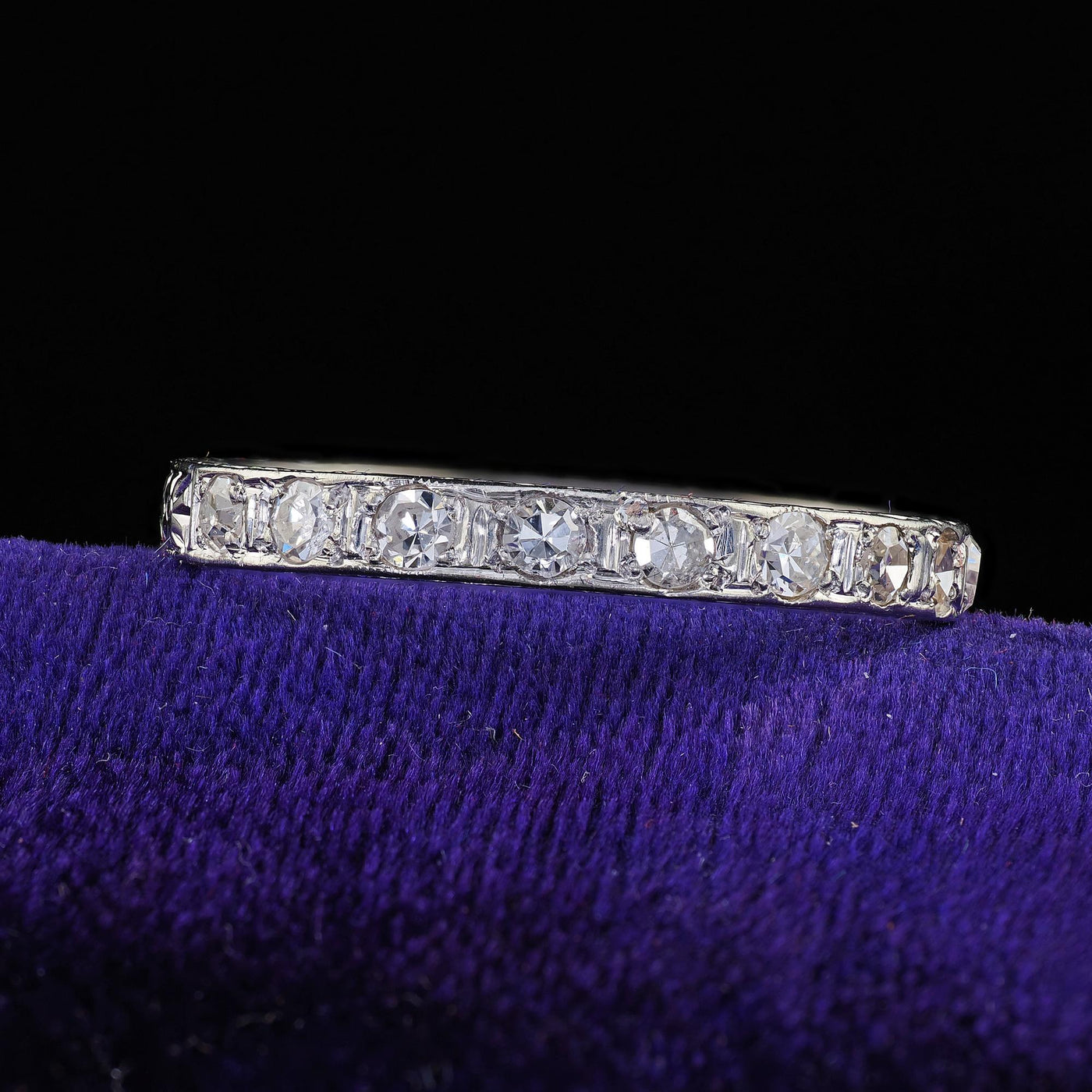 Antique Art Deco 18K White Gold Single Cut Diamond Engraved Wedding Band