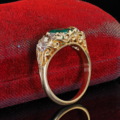 Antique Victorian 18K Yellow Gold Emerald Old Mine Diamond Five Stone Ring - GIA