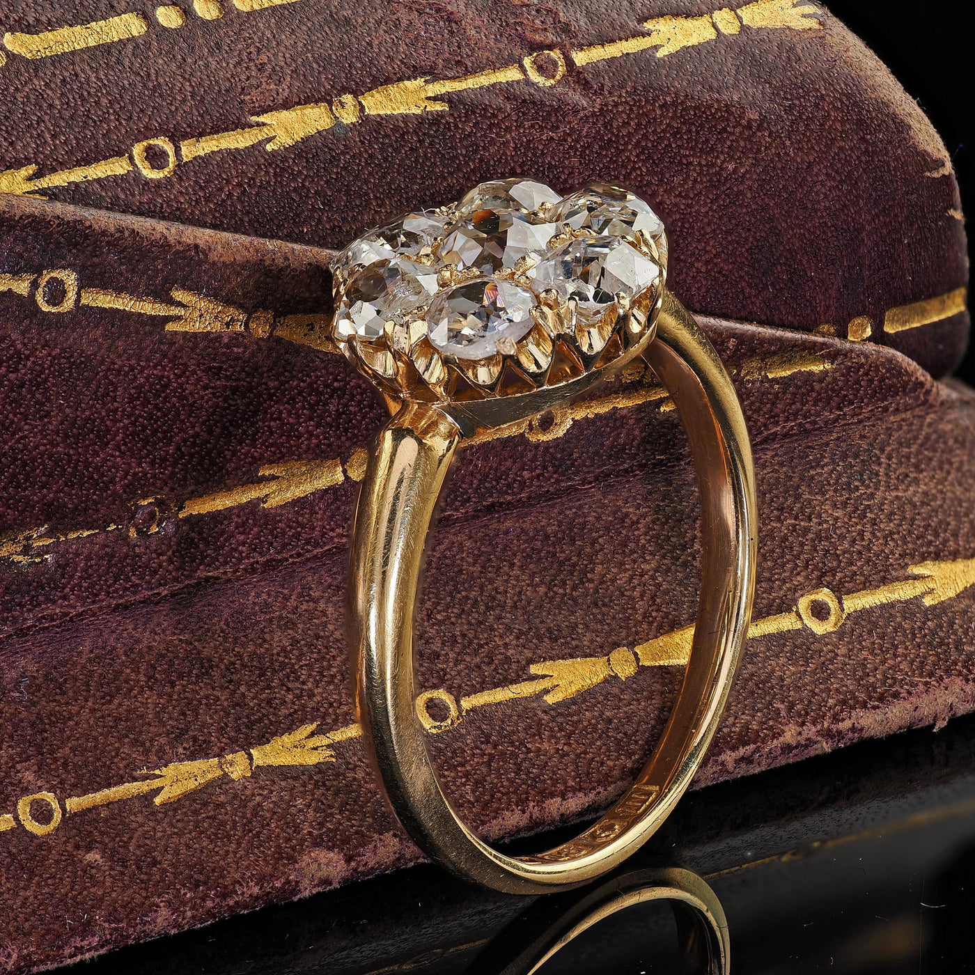 Antique English Art Deco 18K Yellow Gold Old Mine Diamond Cluster Ring