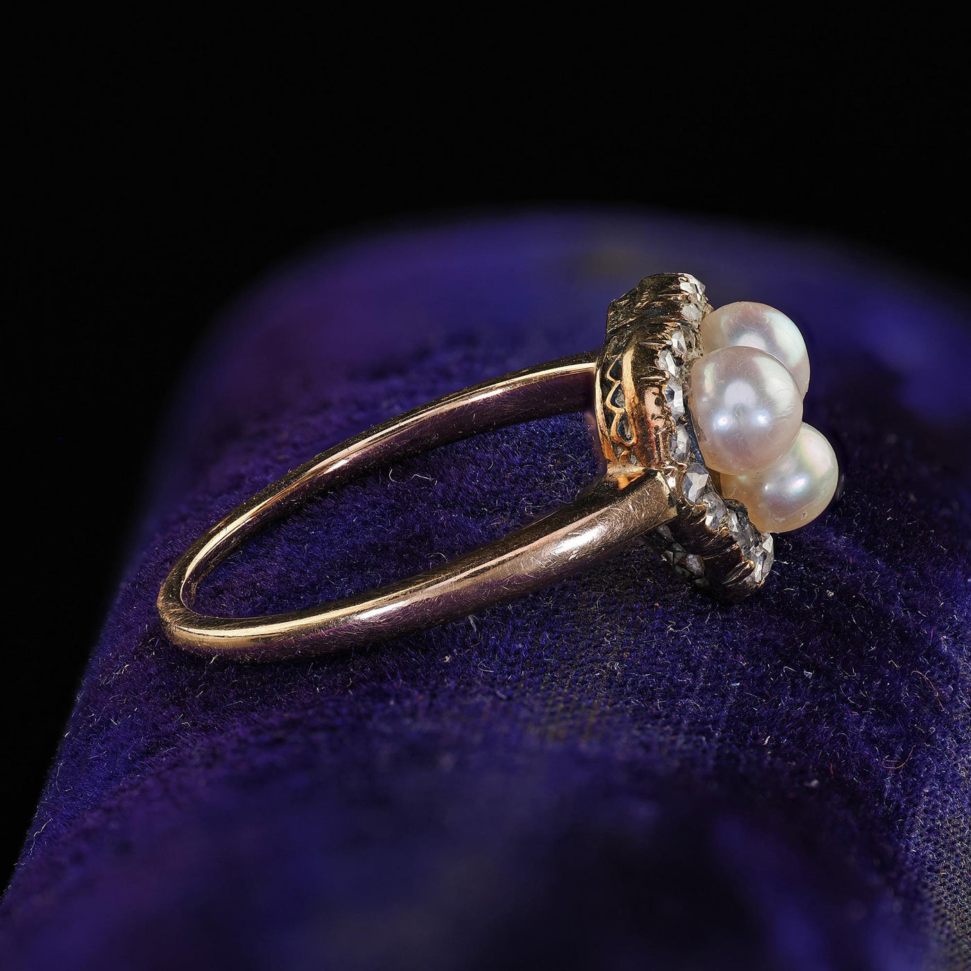 Antique Victorian 14K Yellow Gold Pearl and Diamond Heart Clover Ring