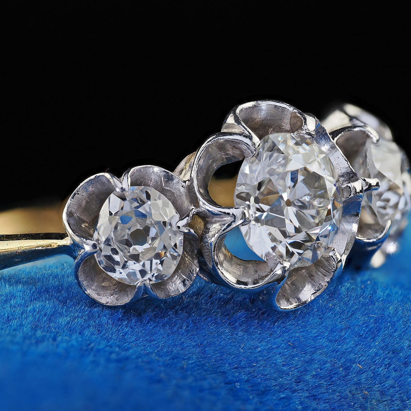 Antique Edwardian 18K Gold Platinum Old Cut Diamond Buttercup Setting Ring