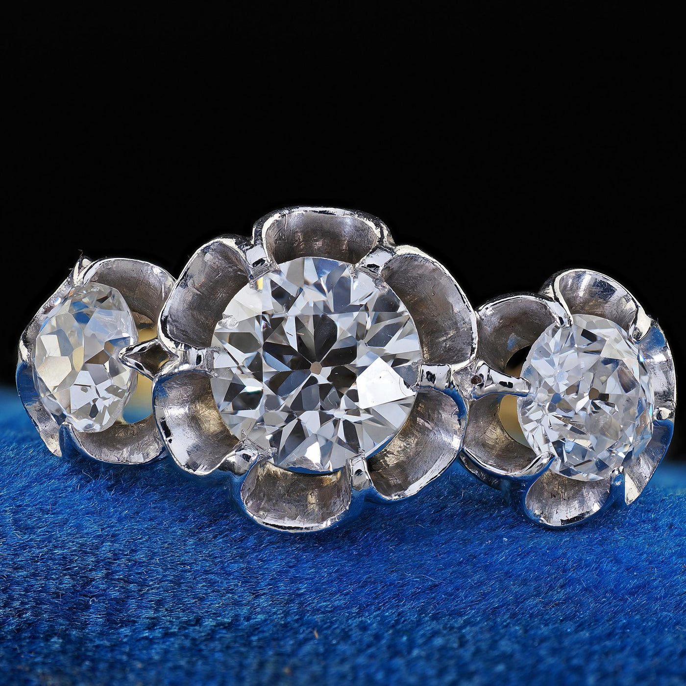 Antique Edwardian 18K Gold Platinum Old Cut Diamond Buttercup Setting Ring