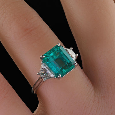 Estate Contemporary Platinum Colombian Emerald Diamond Three Stone Ring - GIA