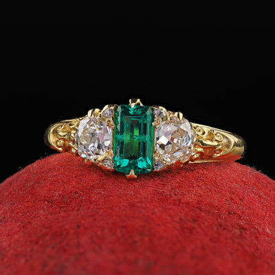 Antique Victorian 18K Yellow Gold Old Mine Diamond and Colombian Emerald Ring