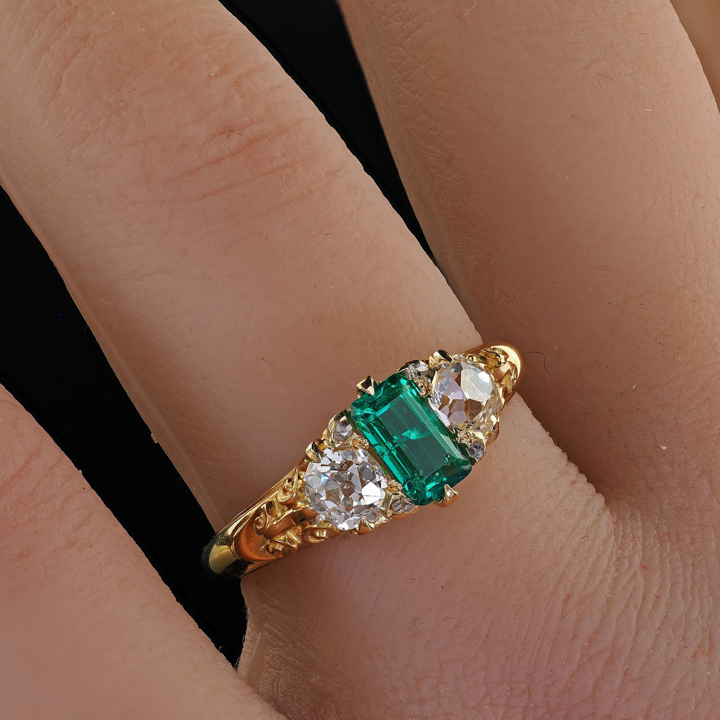 Antique Victorian 18K Yellow Gold Old Mine Diamond and Colombian Emerald Ring