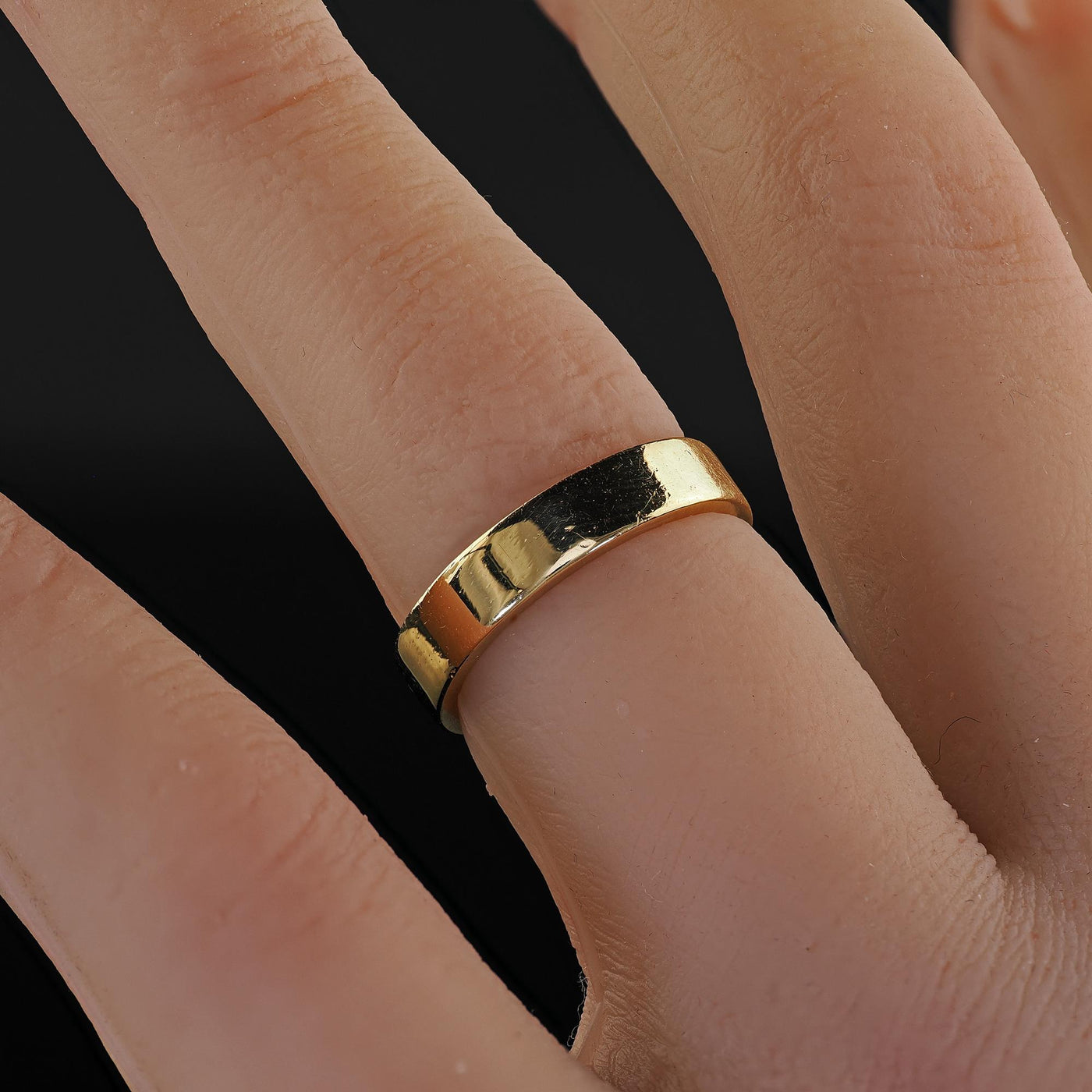 Vintage Retro Tiffany and Co 18K Yellow Gold Engraved Wedding Band - Size 5