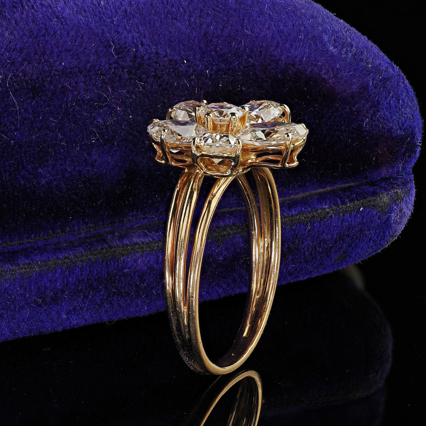 Vintage Retro 18K Yellow Gold Floral Oval Diamond Low Profile Cocktail Ring