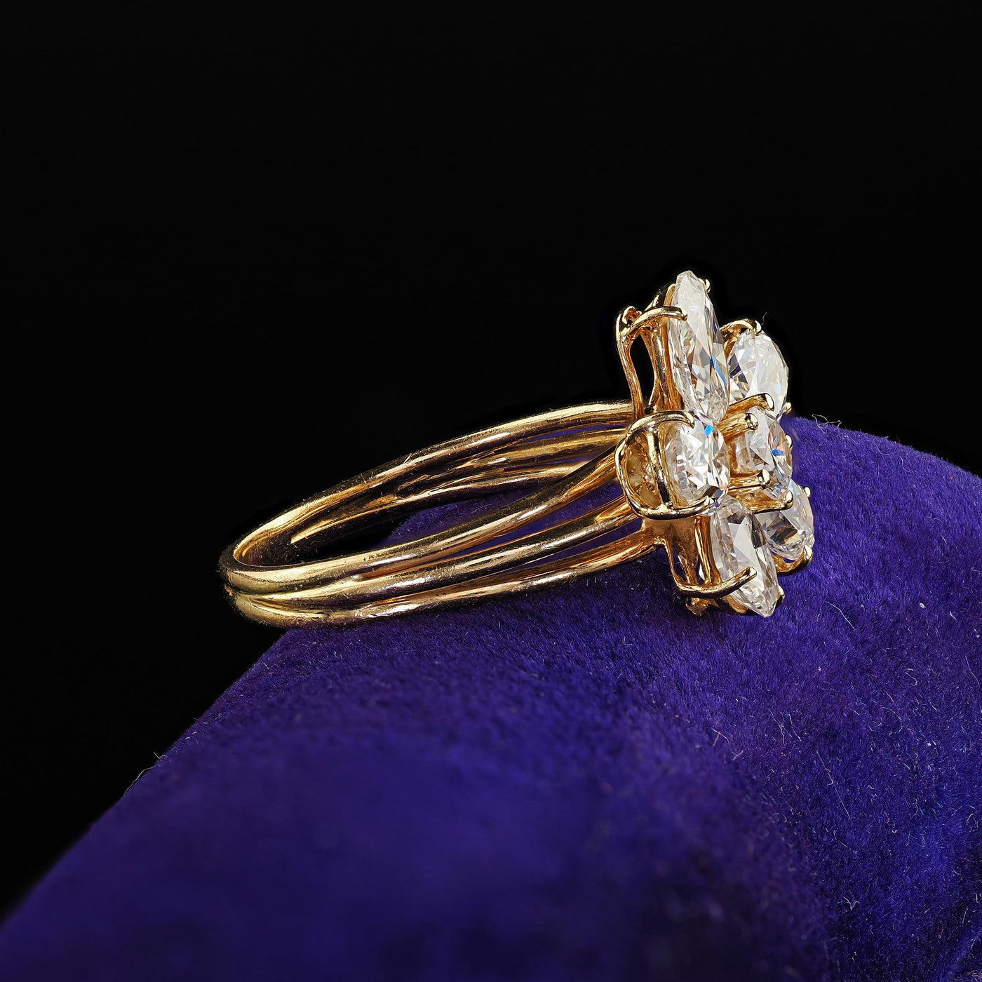 Vintage Retro 18K Yellow Gold Floral Oval Diamond Low Profile Cocktail Ring