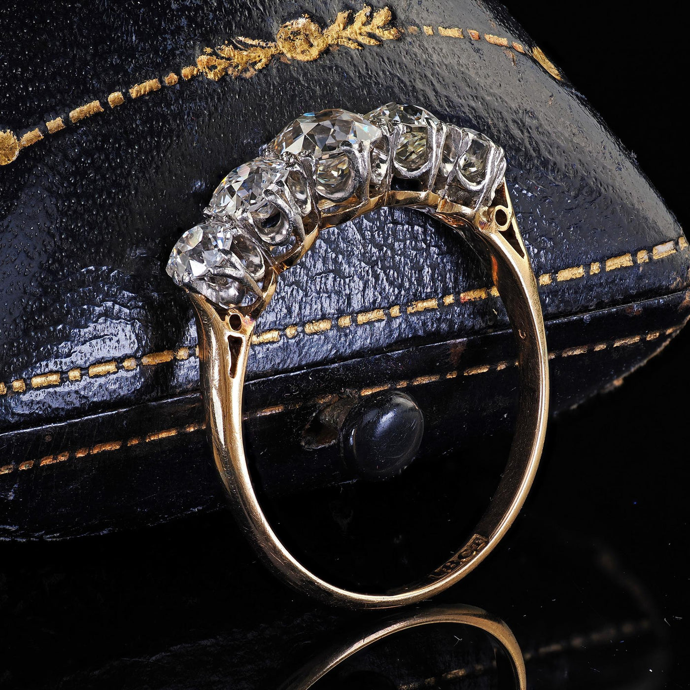 Antique Edwardian 18K Two Tone Gold Old European Five Diamond Wedding Band Ring
