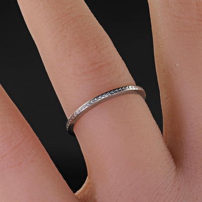 Antique Art Deco Platinum Wheat Engraved Wedding Band Ring - Size 7