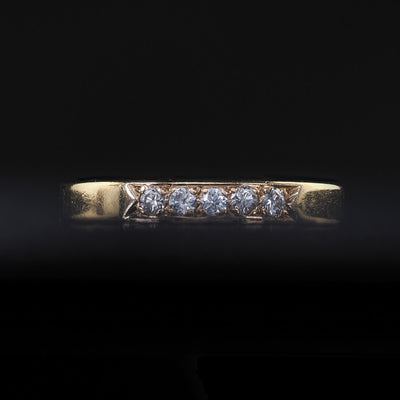 Vintage Retro 14K Yellow Gold Round Cut Diamond Wedding Band Ring - Size 7
