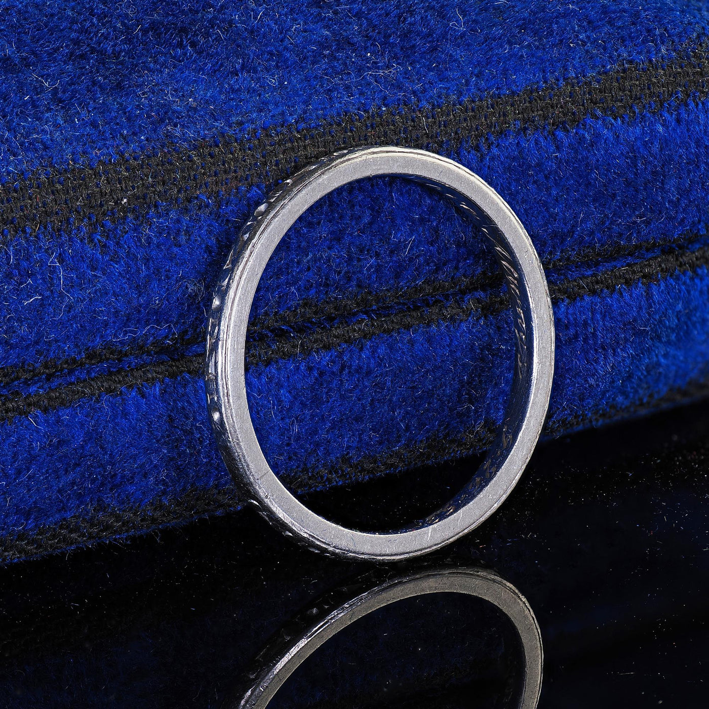 Vintage Retro Platinum Classic Engraved Wedding Band Ring - 5 1/4
