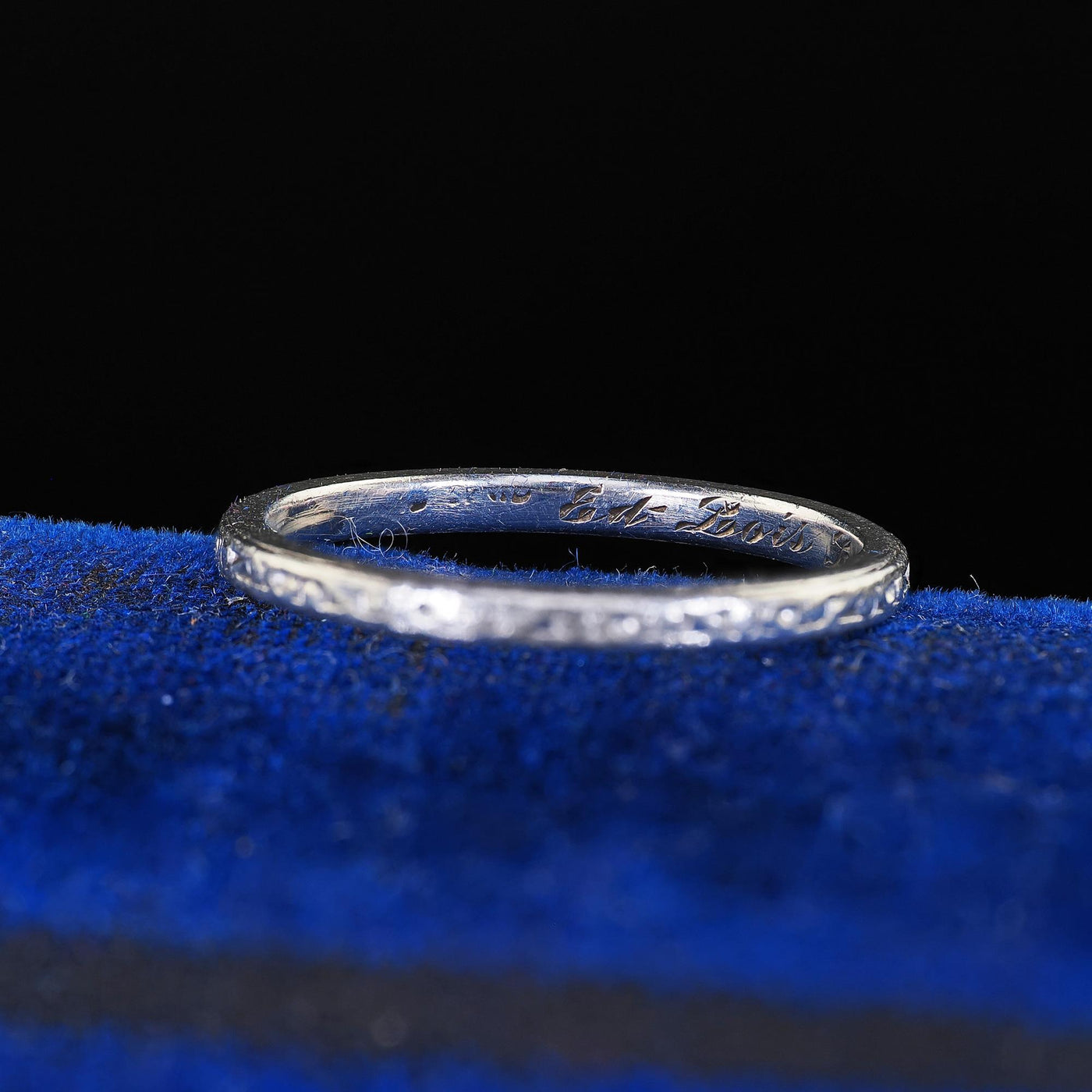 Vintage Retro Platinum Classic Engraved Wedding Band Ring - 5 1/4
