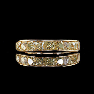 Contemporary 18K Yellow Gold Reclaimed Yellow French Cut Diamond Wedding Band