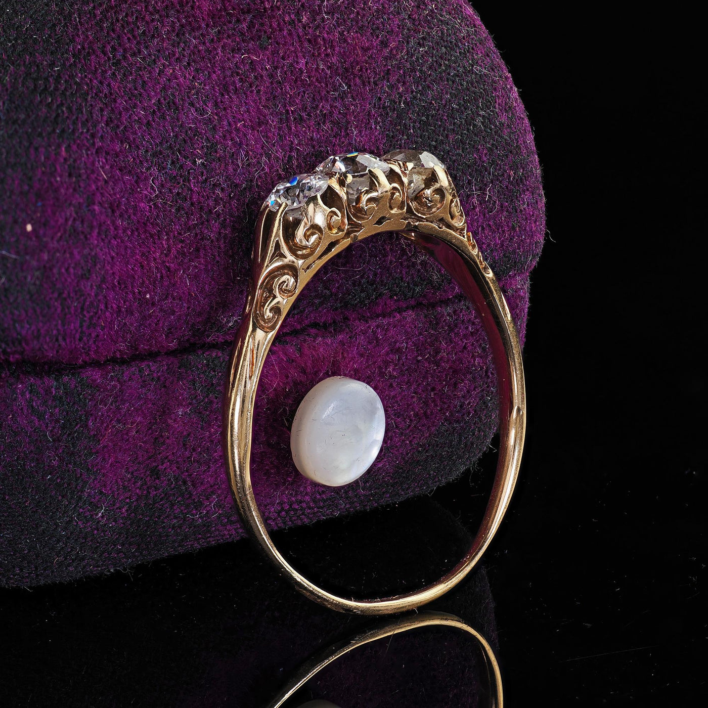 Antique Victorian 14K Yellow Gold Old Cut Diamond Three Stone Engraved Ring