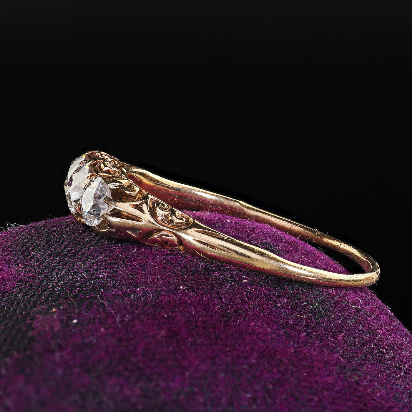 Antique Victorian 14K Yellow Gold Old Cut Diamond Three Stone Engraved Ring