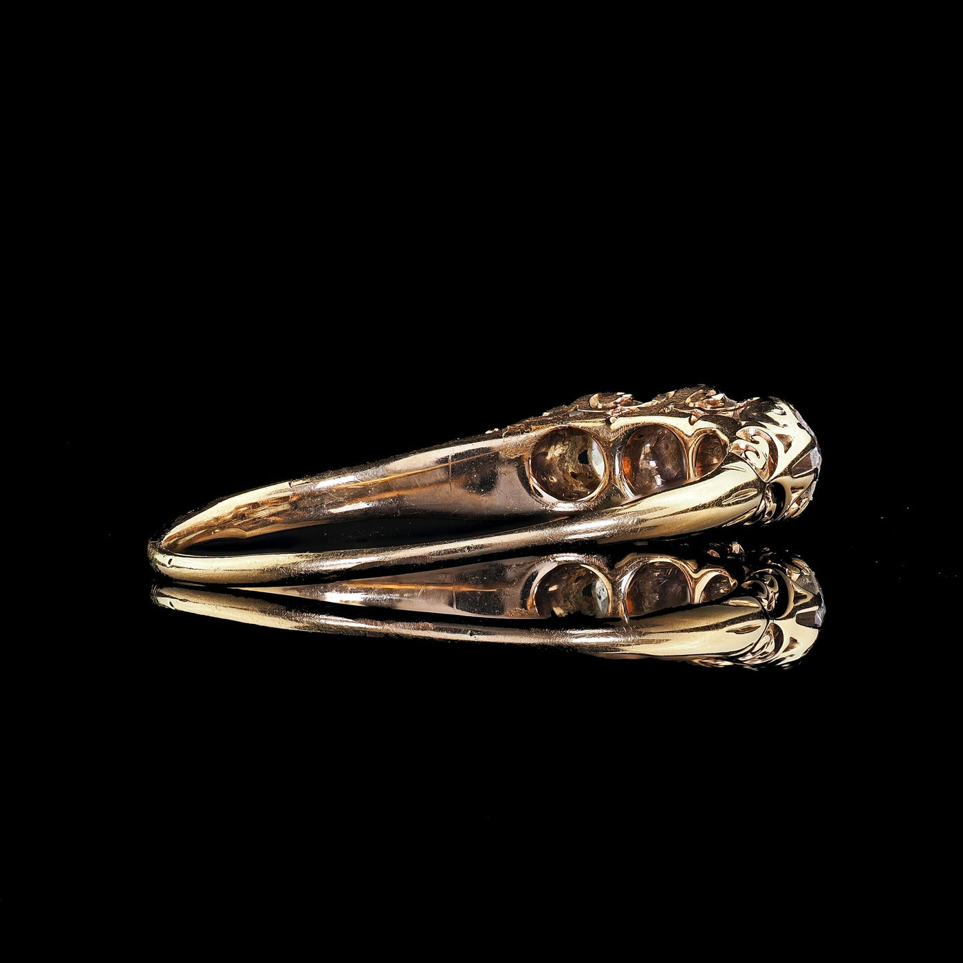 Antique Victorian 14K Yellow Gold Old Cut Diamond Three Stone Engraved Ring