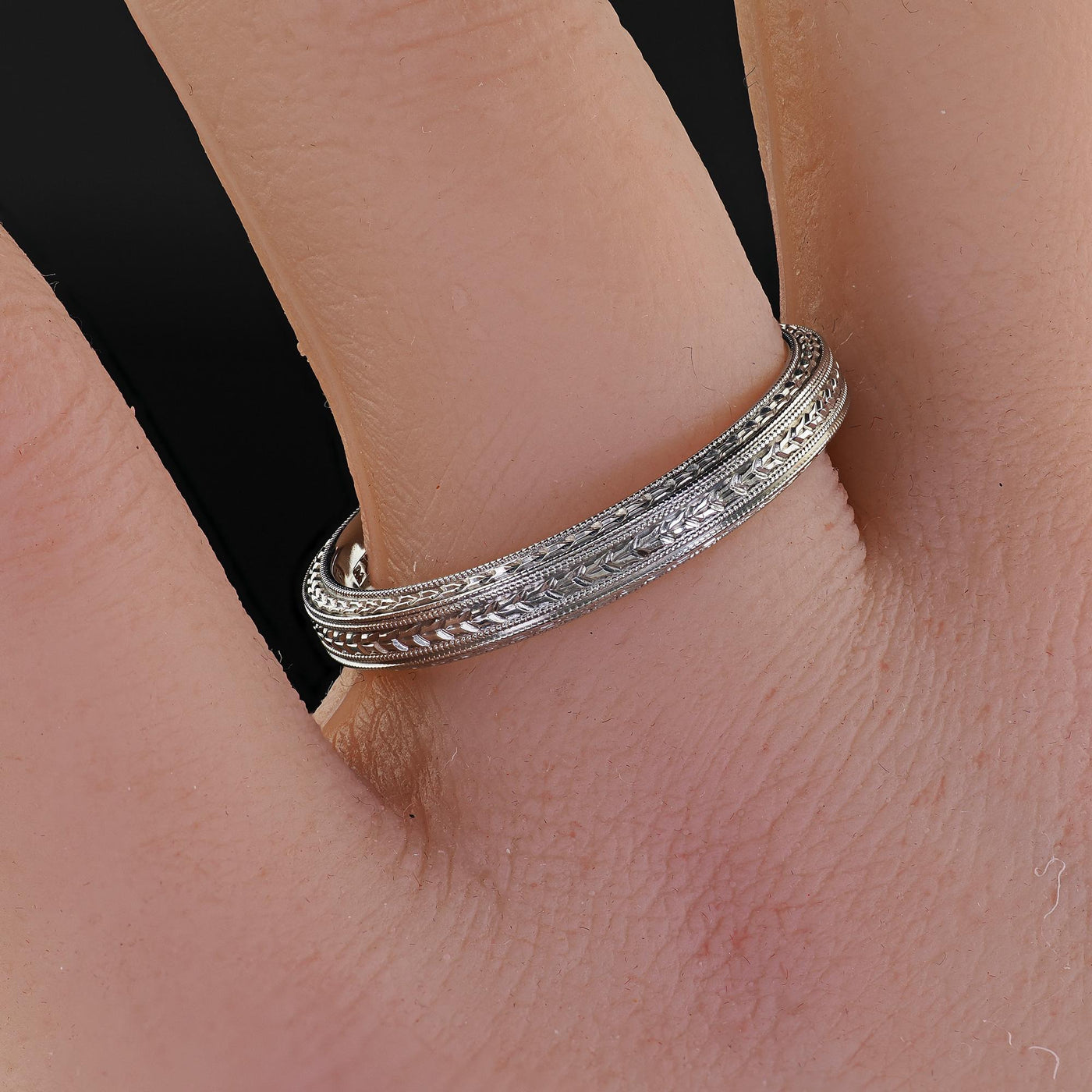 Vintage Art Deco Woods Sons 18K White Gold Engraved Wheat Pattern Wedding Band