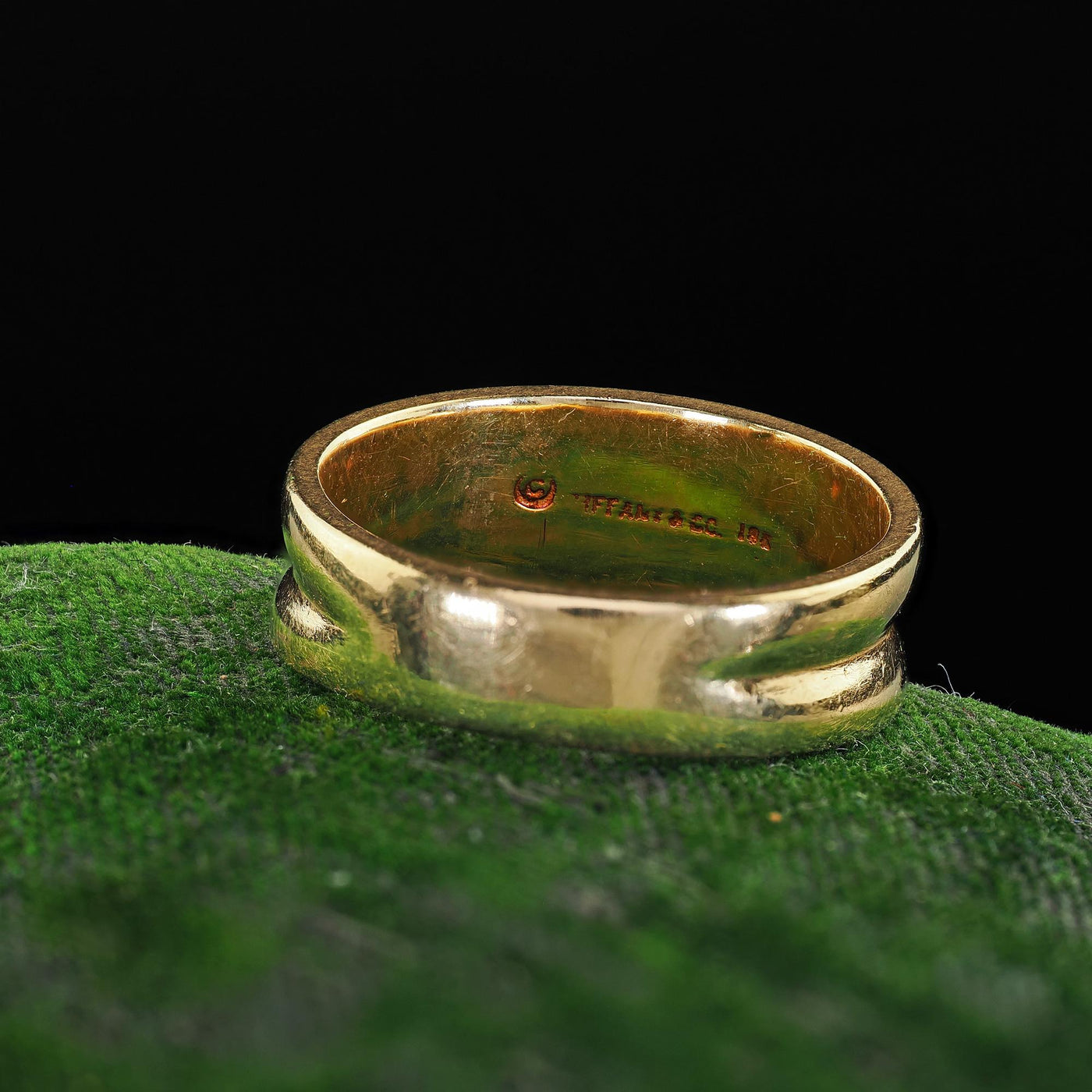 Vintage Tiffany and Co 18K Yellow Gold Wide Wedding Band - Size 6 1/4