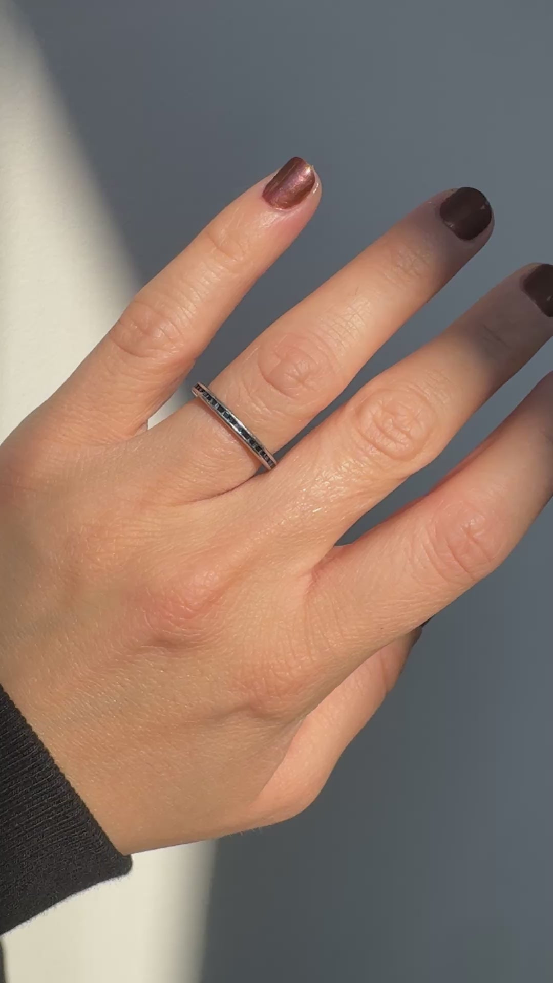 Vintage Estate Retro 18K White Gold Sapphire Eternity Band - Size 6 3/4