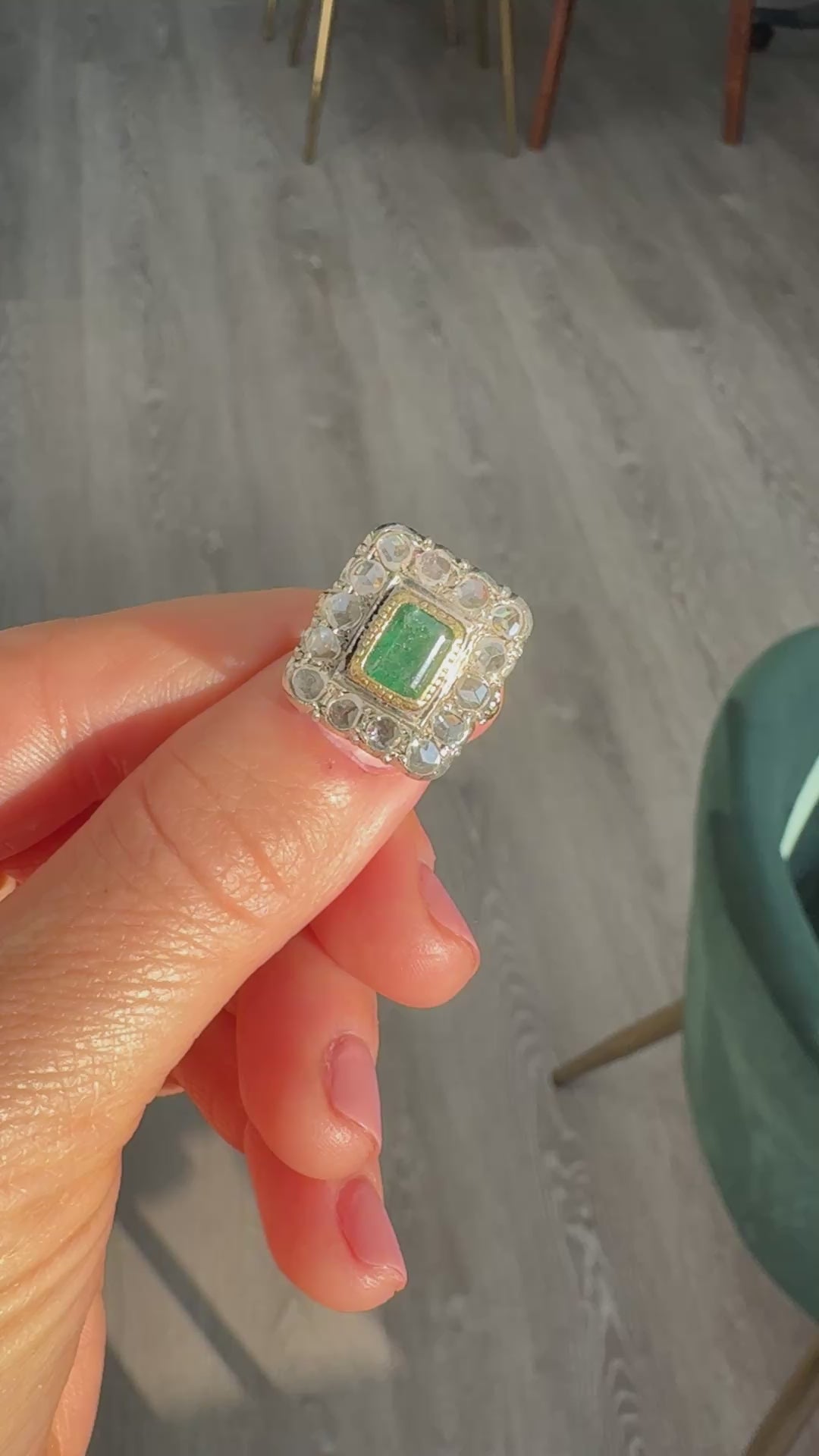 Antique Victorian 12K Yellow Gold Rose Cut Diamond and Emerald Cocktail Ring