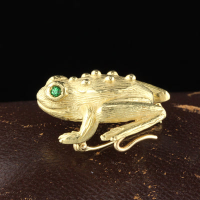 Vintage Estate 18K Yellow Gold Emerald Frog Pin - The Antique Parlour