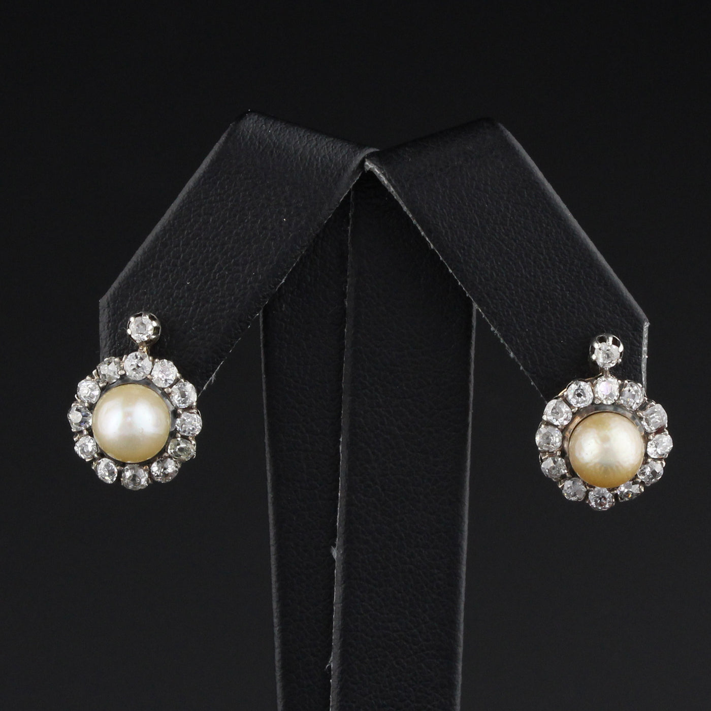 A PAIR OF ANTIQUE NATURAL PEARL AND DIAMOND EAR PENDANTS | Christie's