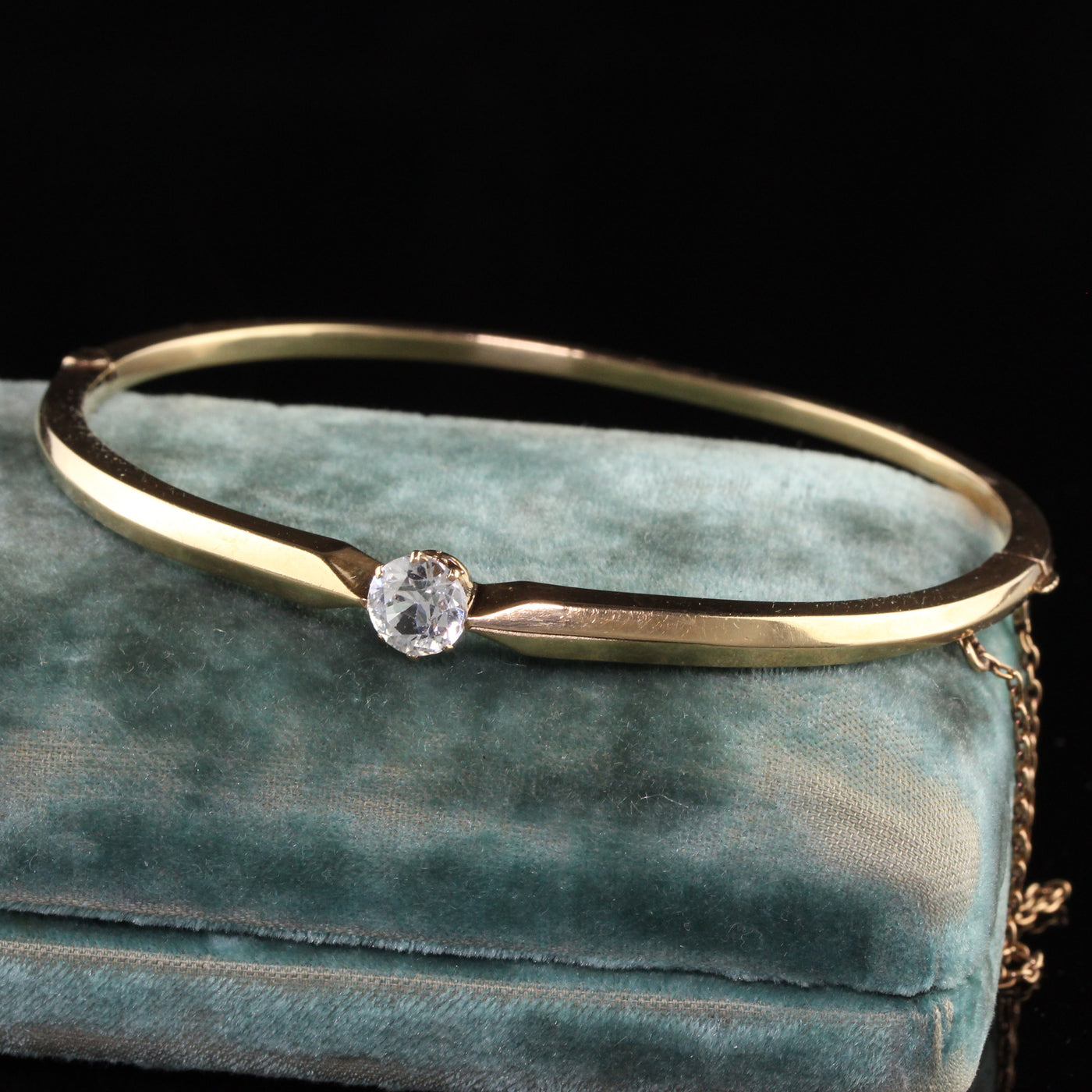 Buy 9ct Oval Solitaire Diamond Bangle Bracelet, 14k Solid Gold, Heavy Bold  Bangle, Moissanite Bracelet, Stackable Designer Bangle, Gift for Her Online  in India - Etsy